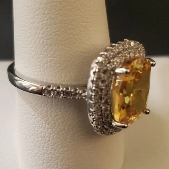 Elegant Yellow and Silver Women's Ring - Picture 3 of 6